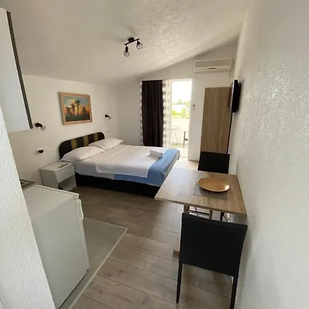 Apartments Kafadar Trogir Rum bild